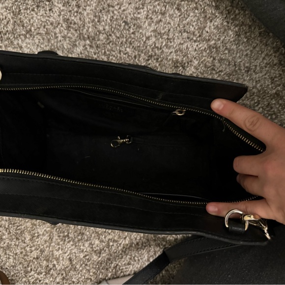 Michael Kors Selma stud leather purse - Picture 5 of 7